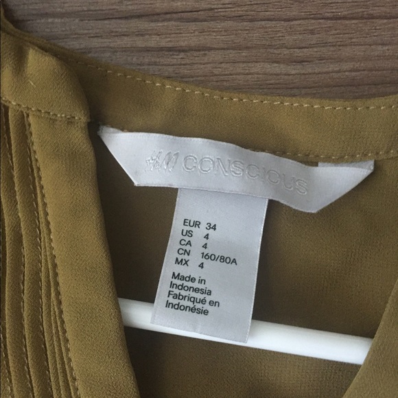 Khaki top - Picture 2 of 2